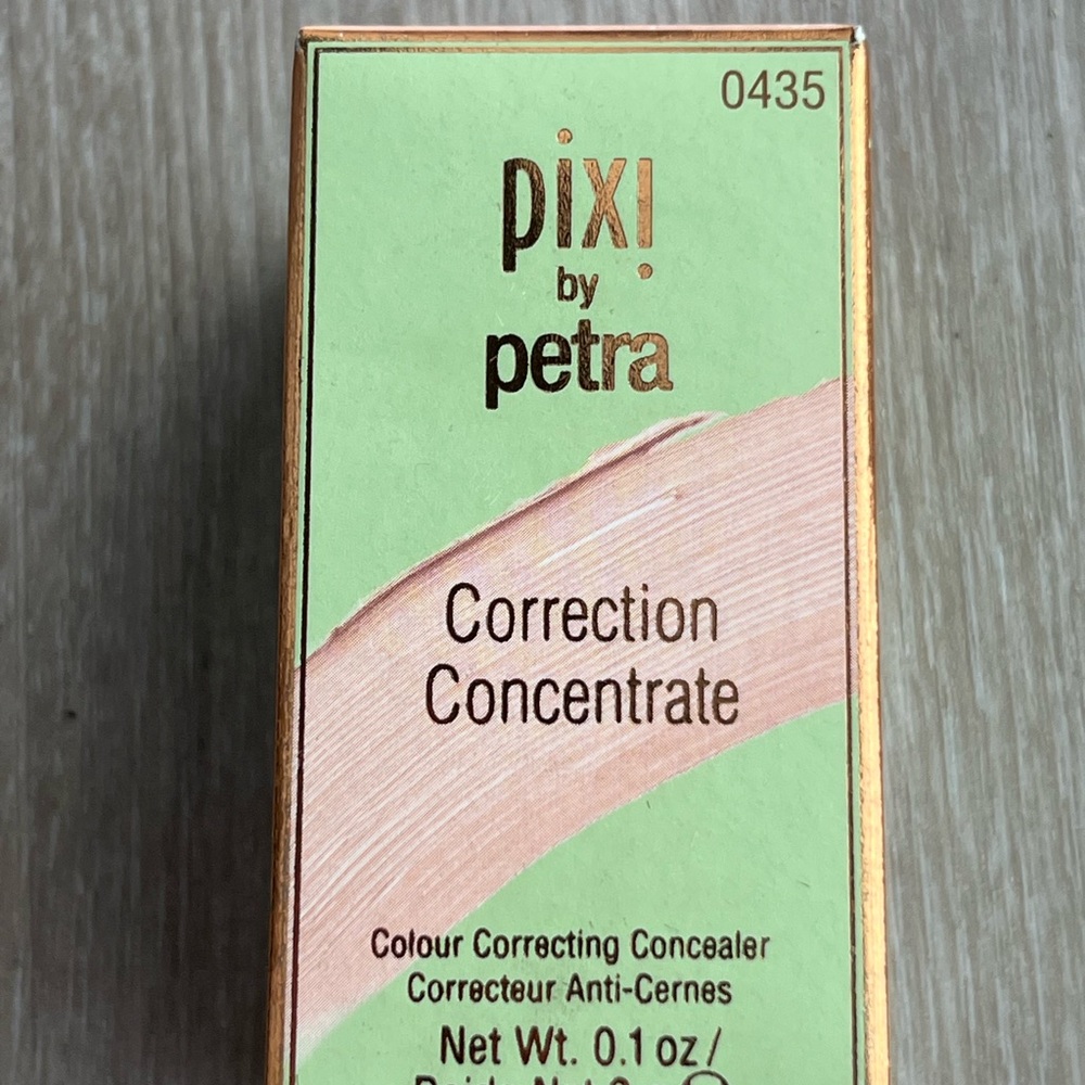 Pixi by Petra Correction Concentrate Concealer - Green and Pink